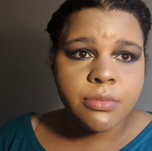 Meet your Posher, Breanna